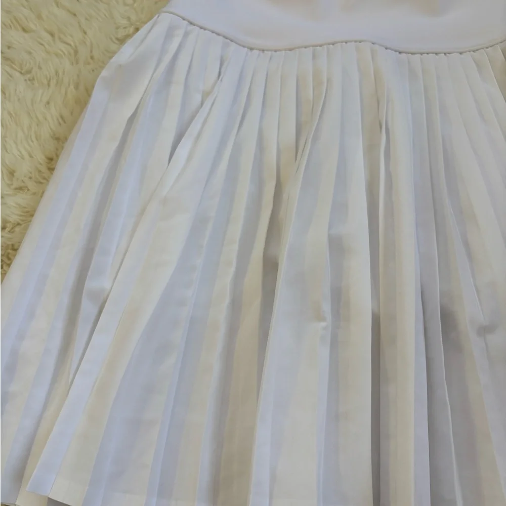 ALO Yoga White A-Line Pleated Skort